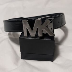 Michael Kors Reversable Black Leather Belt